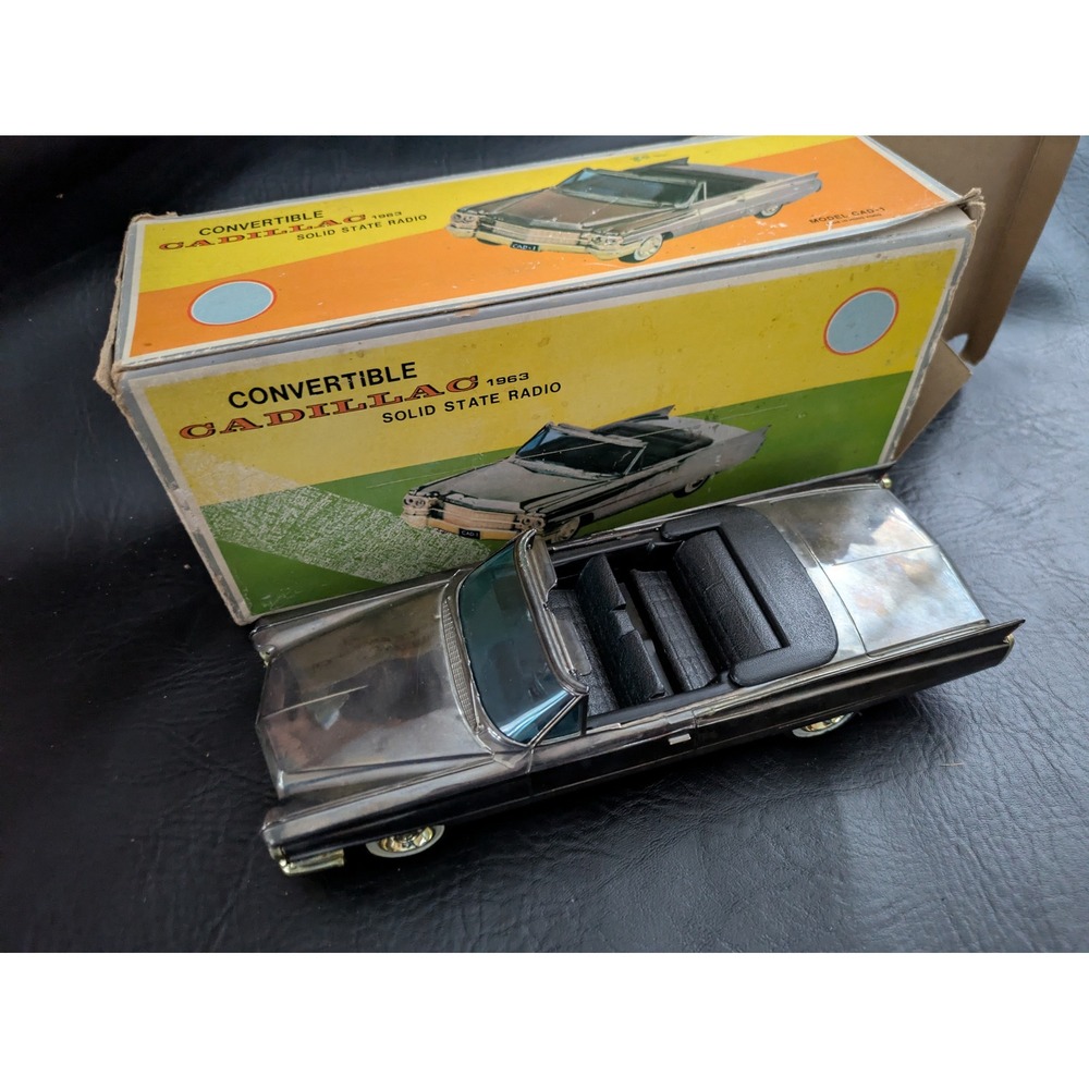 1963 Cadillac Convertible Solid State Radio CAD 1 Vintage Toy Car Box Woring